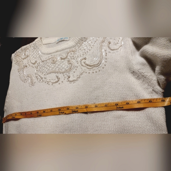 Vintage beaded sweater, Vintage, Crew Neck White,  Knit, Women, Pearls, XL - Picture 6 of 16